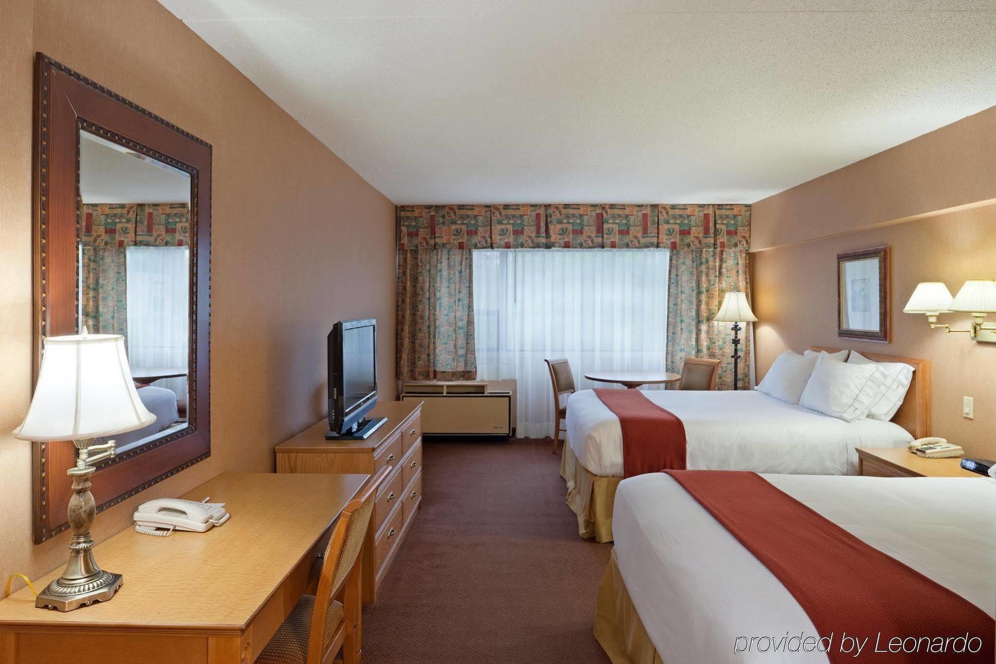 Holiday Inn Express Hotel & Suites Saint John Harbour Side By Ihg Exterior foto